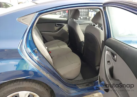 2016 Hyundai Elantra Se z USA, uszkodzony, nr VIN 5NPDH4AE4GH722242